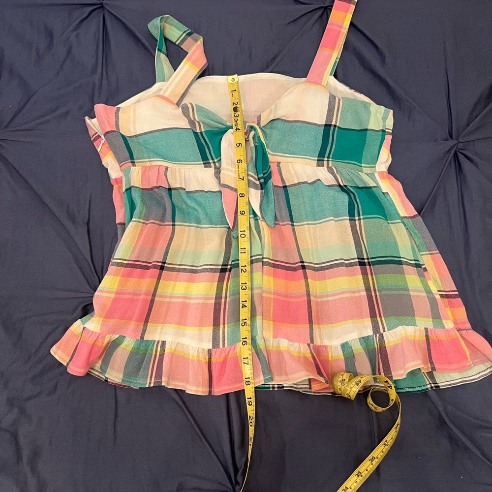 LOFT Plaid Tie Back Peplum Cami Size 8 - Picture 9 of 9